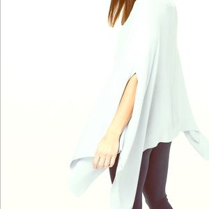 Lulu lemon Cape